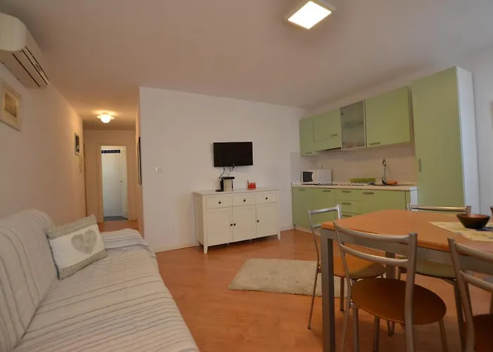 Stella 2 Sea View Apartmán